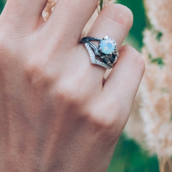 Sterling Silver and Alexandrite Chevron Ring - Picture 9 of 12